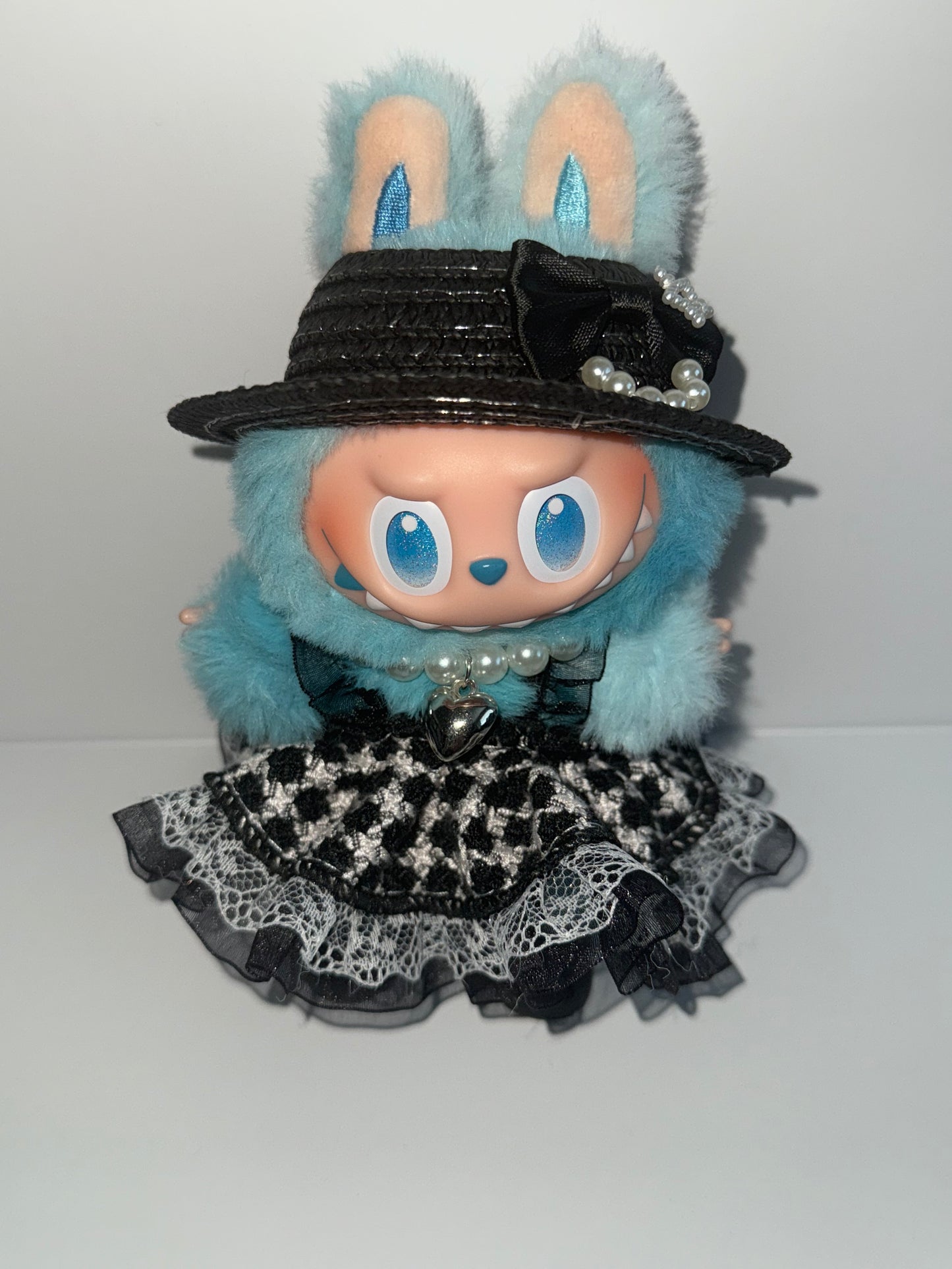 Labubu complete sets